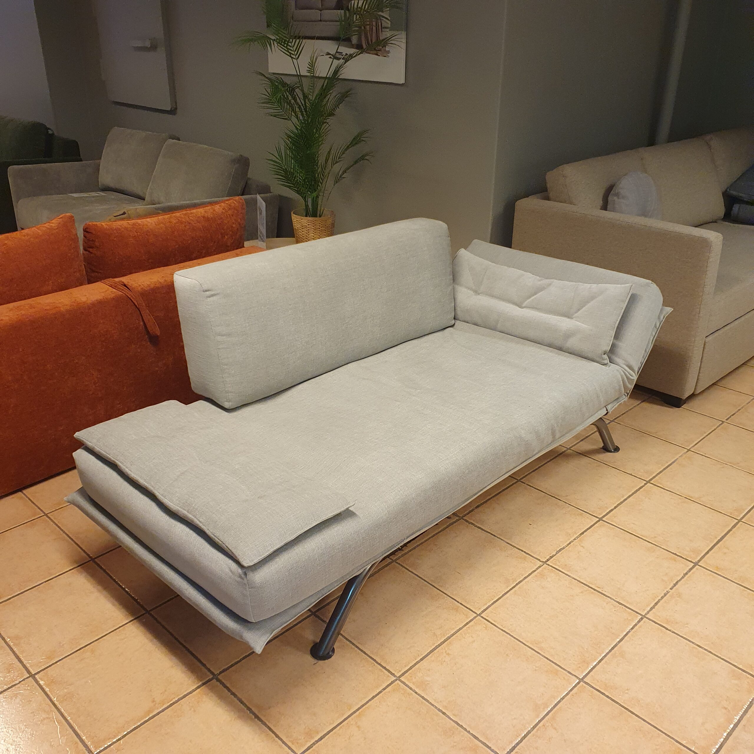 Dienne Nicla daybed med seng 80x200. Plasseffektiv med god komfort. Avtakbare trekk. - Bilde 3