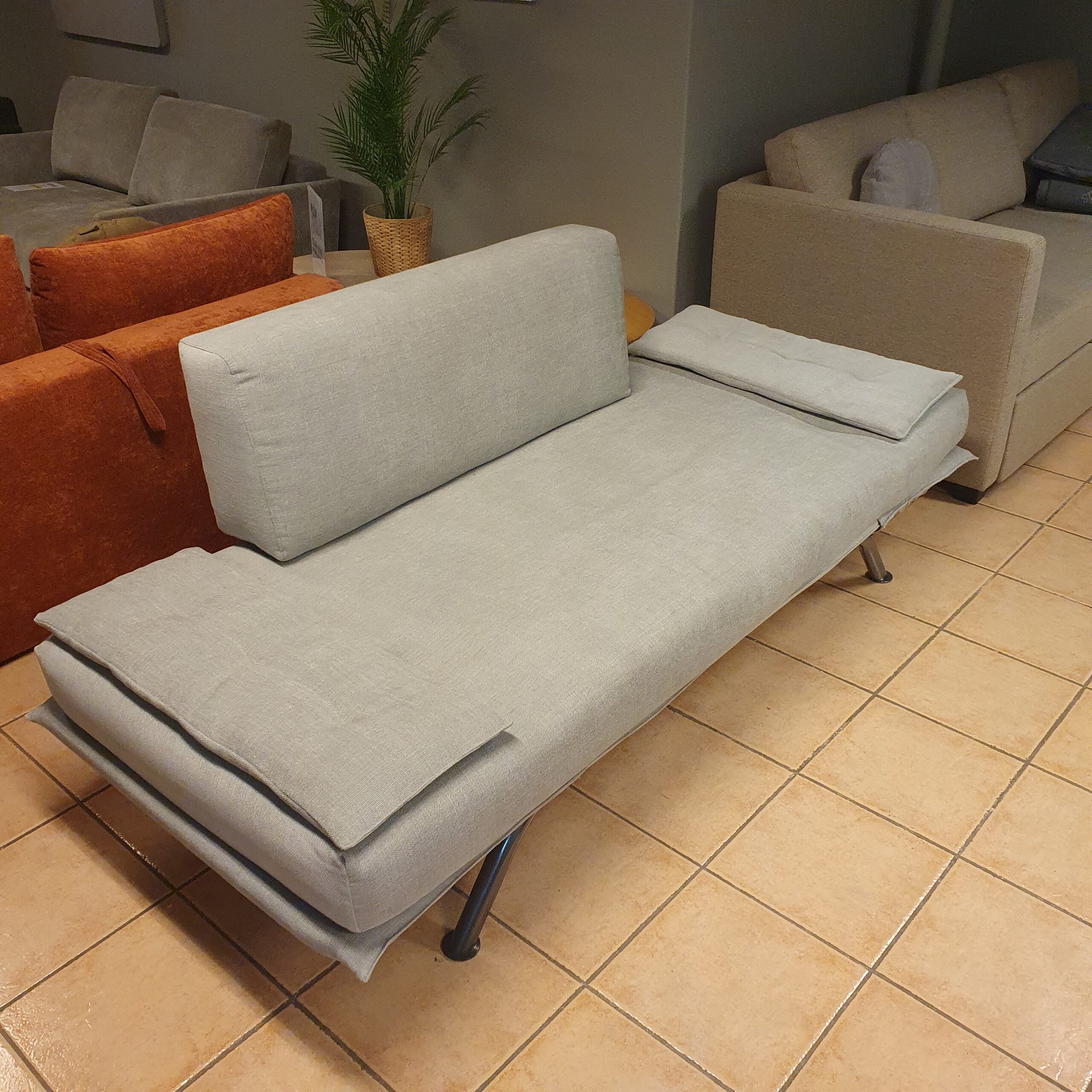 Dienne Nicla daybed med seng 80x200. Plasseffektiv med god komfort. Avtakbare trekk. - Bilde 4