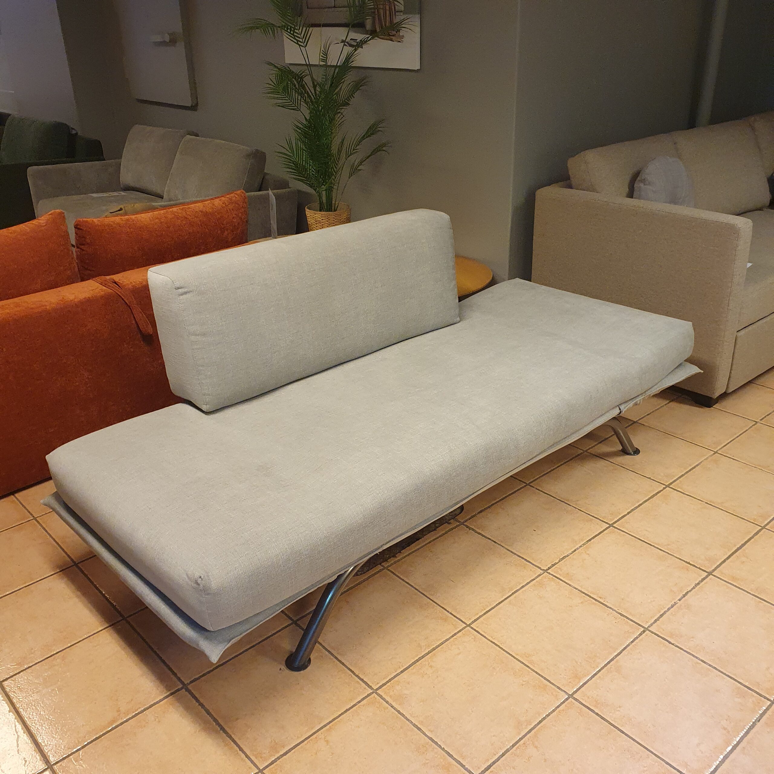 Dienne Nicla daybed med seng 80x200. Plasseffektiv med god komfort. Avtakbare trekk. - Bilde 2