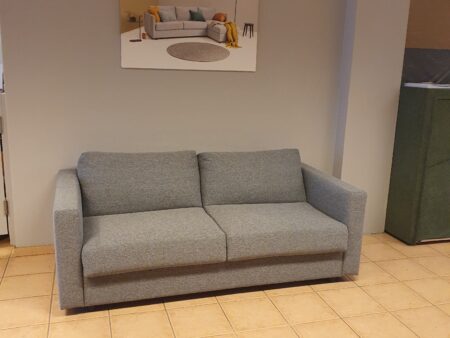 Alternative view of Hovden Saga med seng 140x200. Meget god og enkel i bruk. En av våre beste sovesofa.