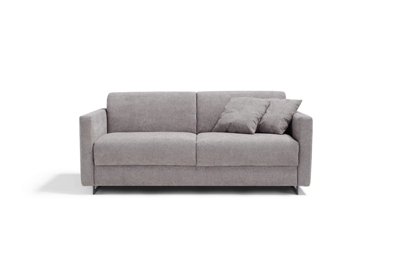 Stilren grå Tokyo sovesofa med metallben. Kan bestilles med pocketmadrass og trelameller som sengebunn.