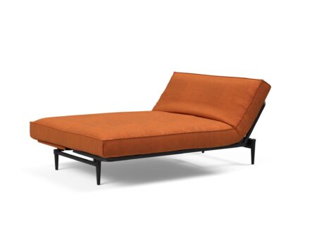 Innovation Colpus 140 sovesofa med komfortabel Spring-madrass og stilrent Sharp-betrekk i farge 412 på hvit bakgrunn