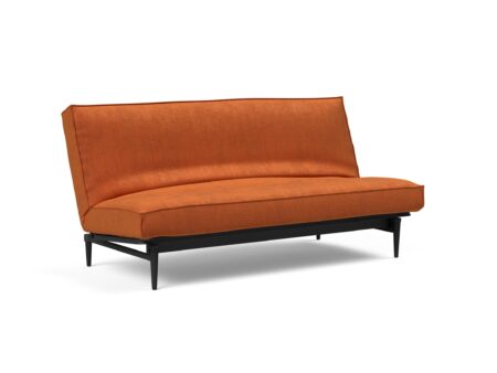 Innovation Colpus 140 sovesofa med komfortabel Spring-madrass og stilrent Sharp-betrekk i farge 412 på hvit bakgrunn